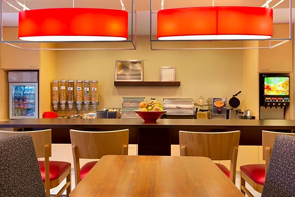 TownePlace Suites Houston Brookhollow