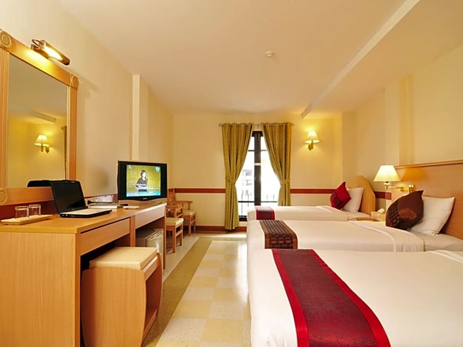 The Ecotel Bangkok Hotel