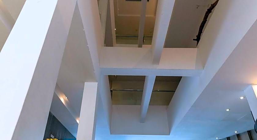 T+ Hotel Butterworth