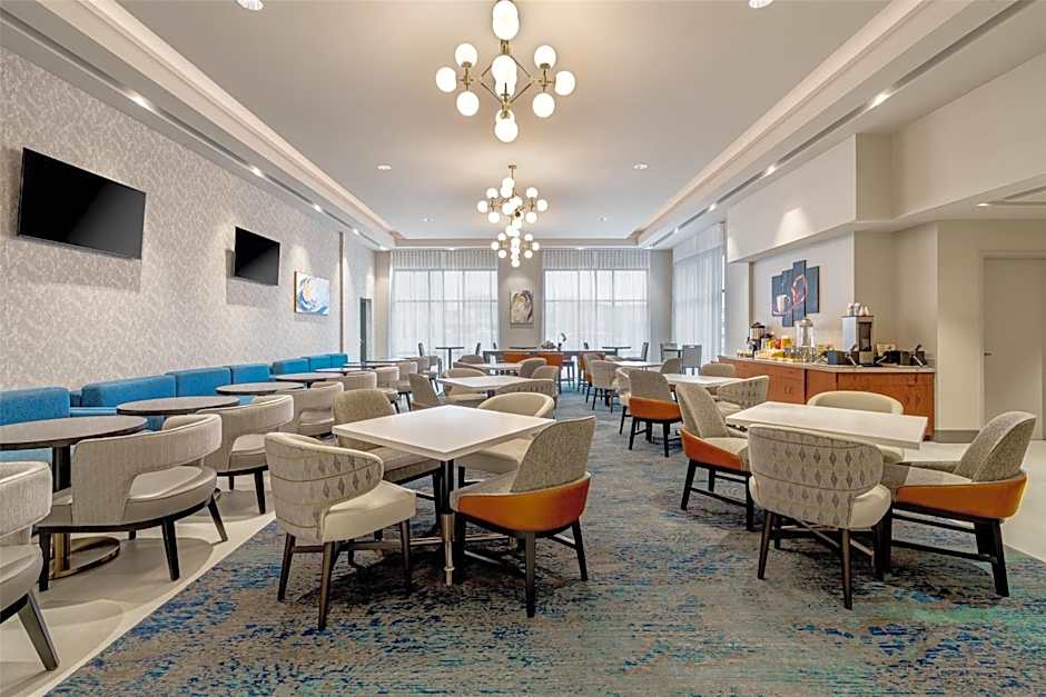 DoubleTree by Hilton Sioux City, IA