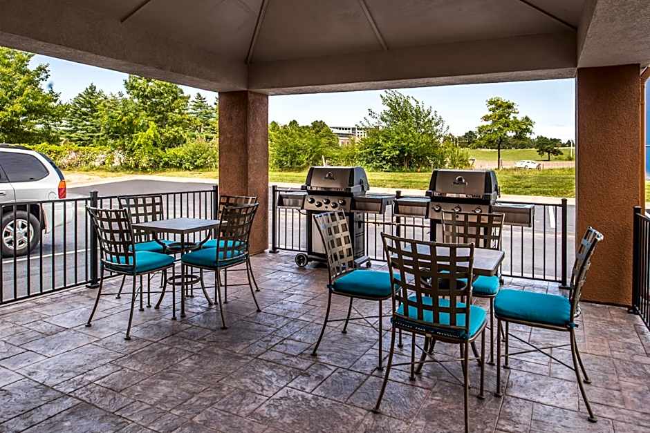 Candlewood Suites Topeka Hotel By IHG