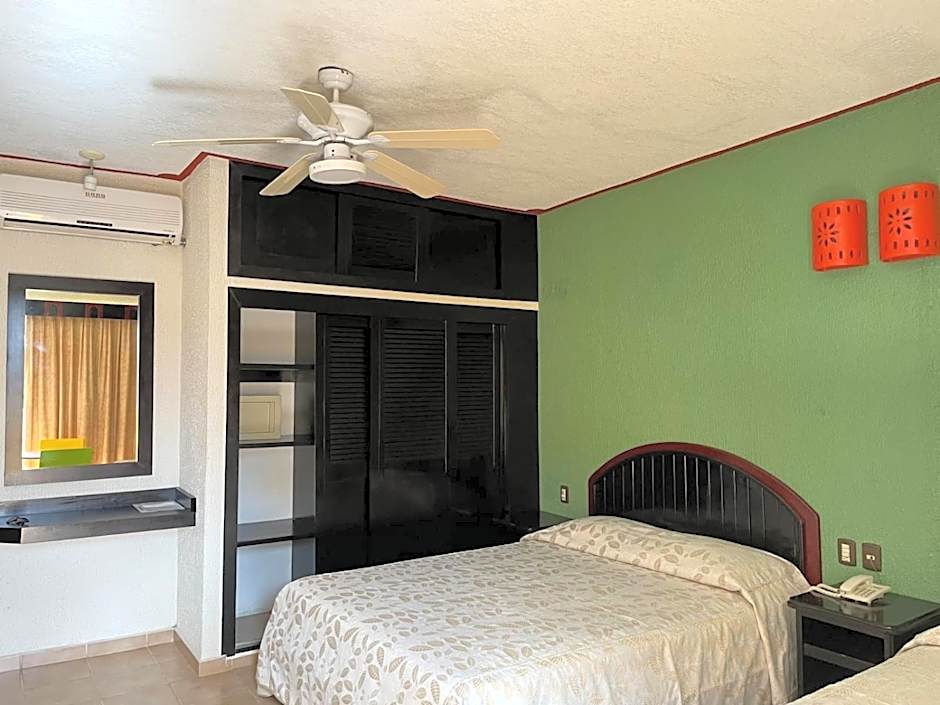 Suites Los Arcos