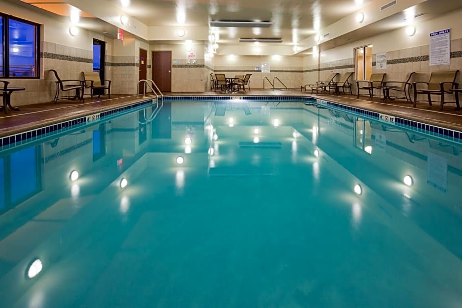 Holiday Inn Express Hotel & Suites Shakopee, an IHG Hotel