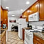 Beverly Hills Chic 2 bed 2bath with Patio and Parking 309