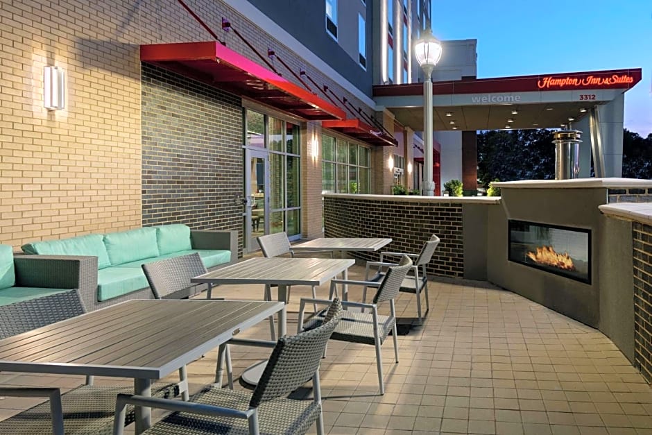 Hampton Inn By Hilton & Suites Atlanta Buckhead Place, GA