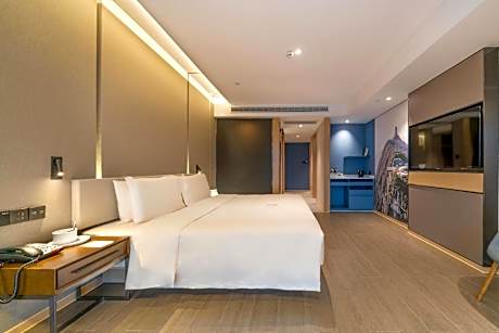 Atour - Superior 1 Bed Room with City View
