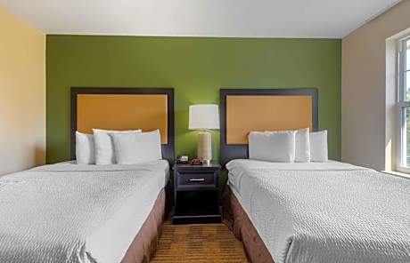 One Bedroom Suite with 2 Double Beds - Non-Smoking