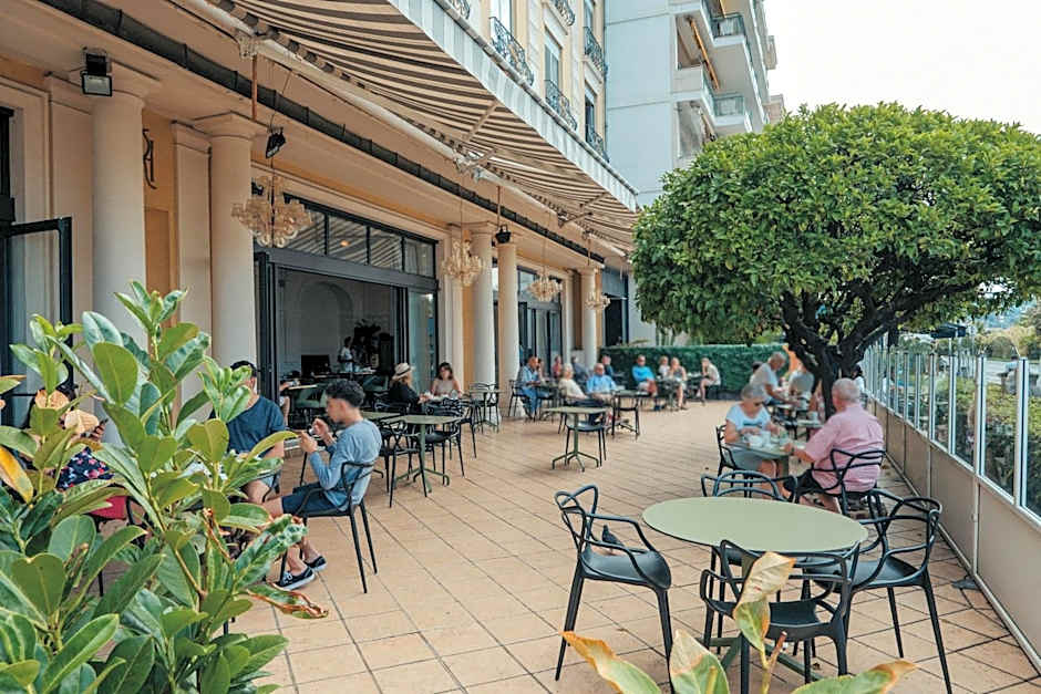 Hôtel Le Royal Promenade des Anglais