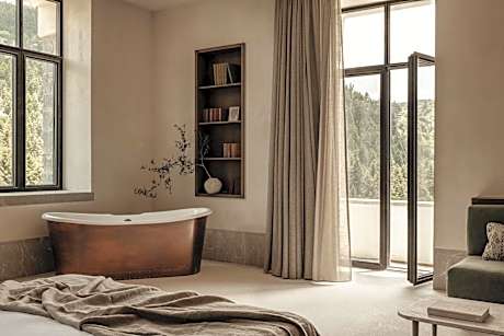 05 - The Manna Suite