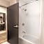 Holiday Inn Express & Suites Welland By IHG