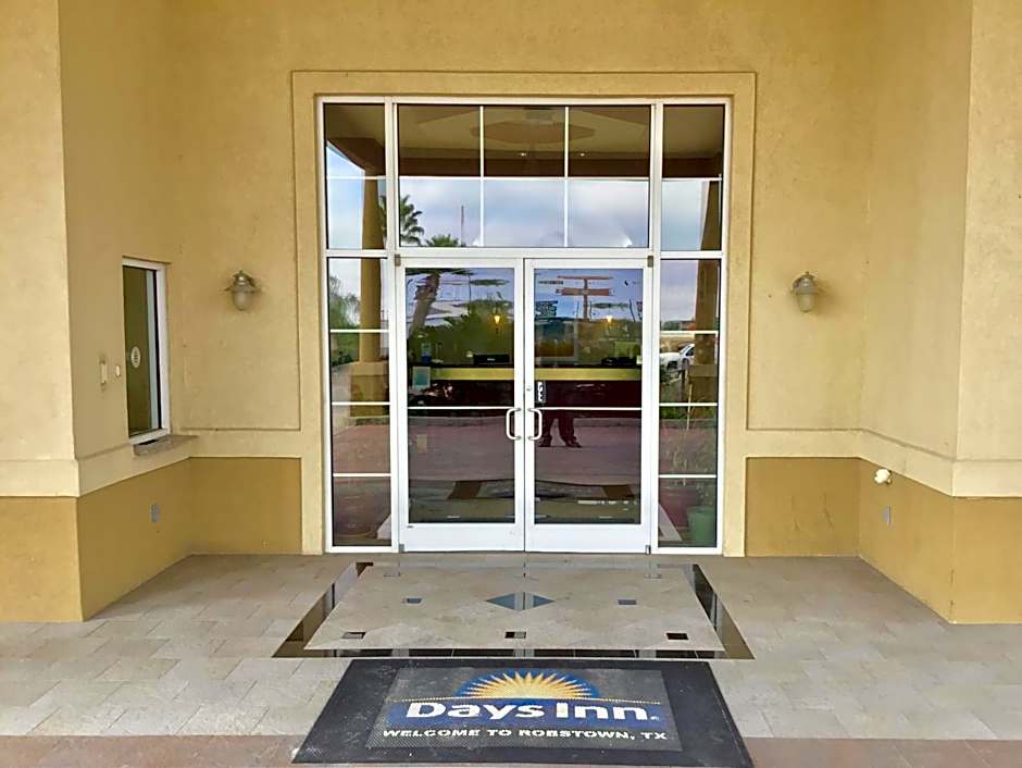 Days Inn by Wyndham Robstown