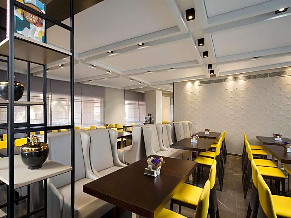 Golden Crown Haifa Hotel