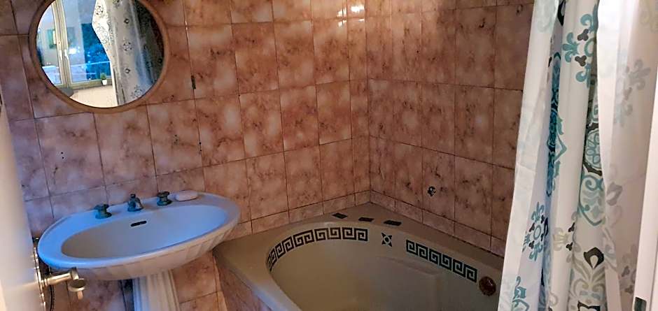 B I E S T O Aparthotel