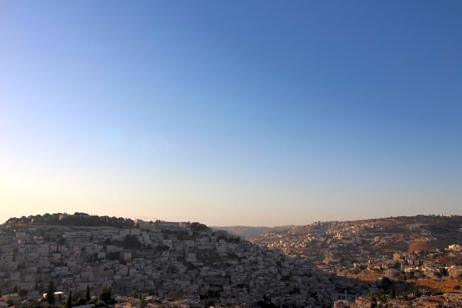 Private Hostel - Best location