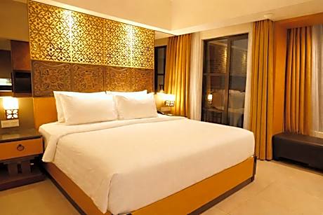 Seva Suite with Balinese Culture and Beach Club Experience