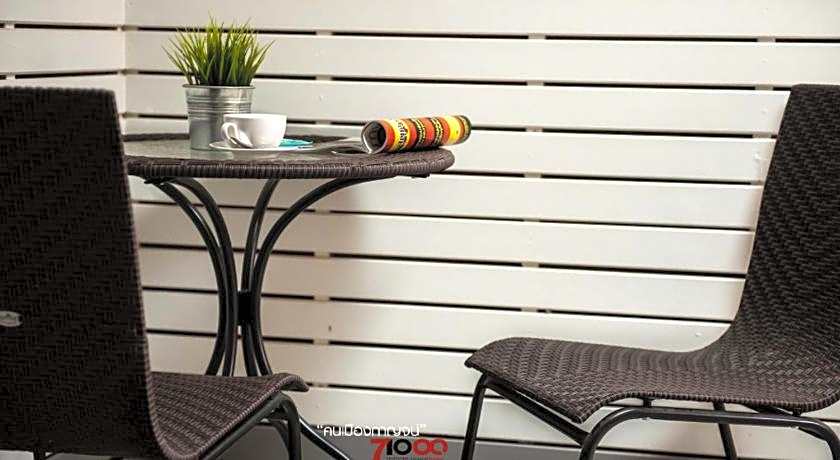 U Dee Room and Coffee Hotel