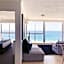 Golden Sands on the Beach - Absolute Beachfront Apartments