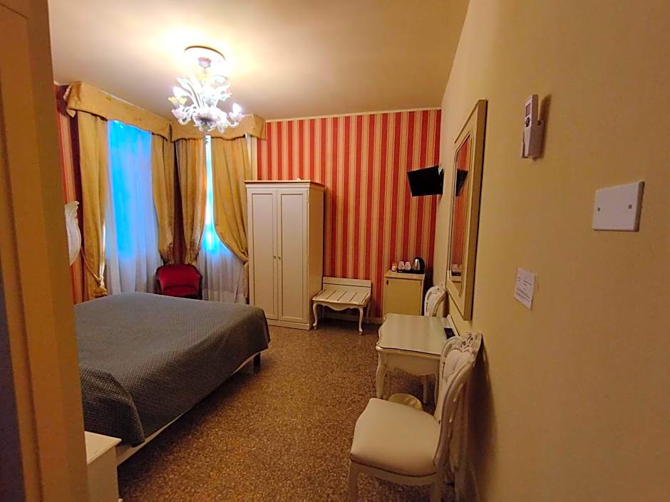 Alloggi Acquavita - checkin at "Alloggi SS Giovanni e Paolo"