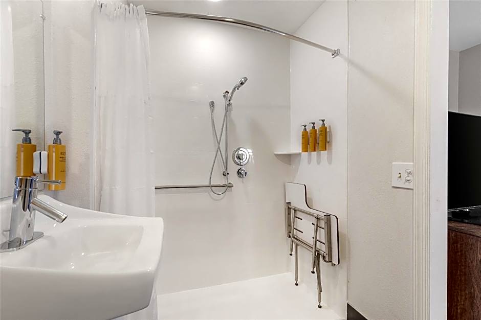Sonesta ES Suites Dulles Airport