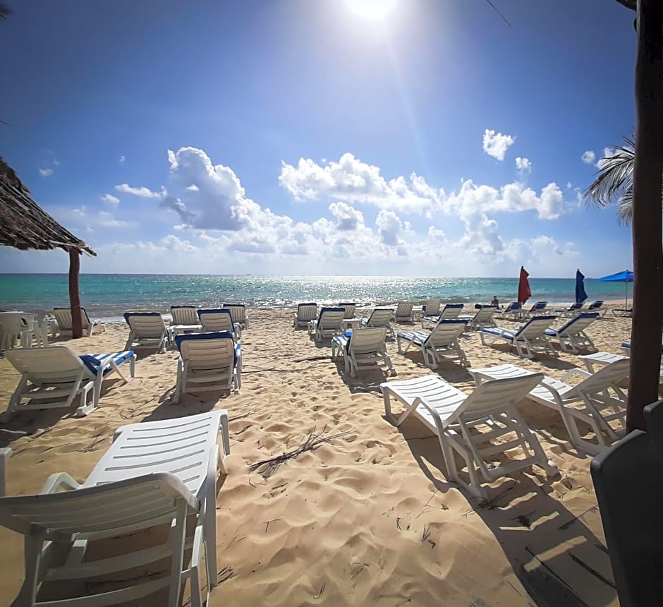 Playa Maya by MIJ - Beachfront Hotel