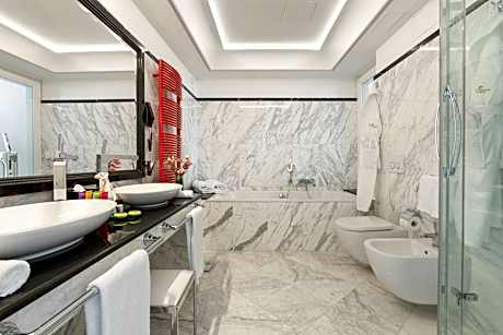 Garamond Junior, Suite, 1 King, Sea view, Balcony