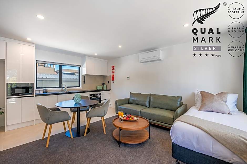 Luxe Suites & Apartments