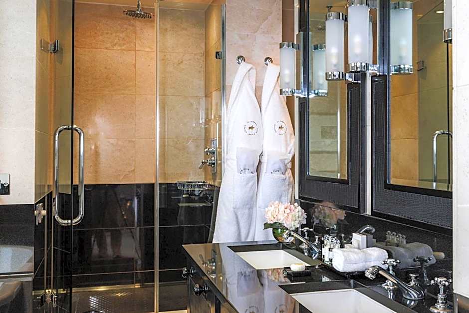 St James Hotel & Club Mayfair