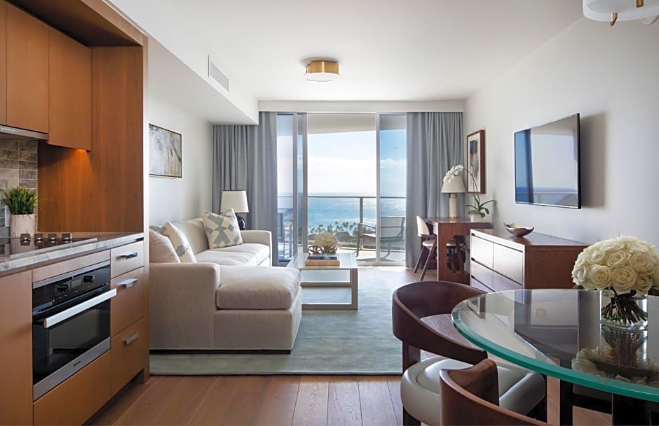 The Ritz-Carlton Residences, Waikiki Beach Hotel