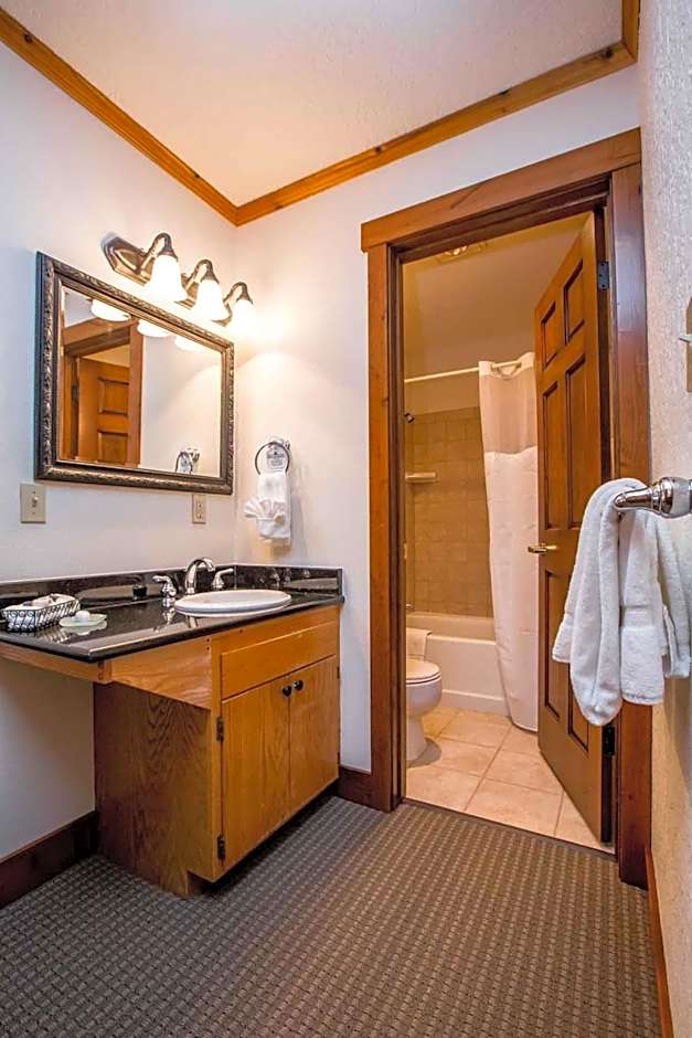 Kandahar Lodge at Whitefish Mountain Resort
