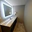 Mountain Vista Inn & Suites - Walking Distance to the Island