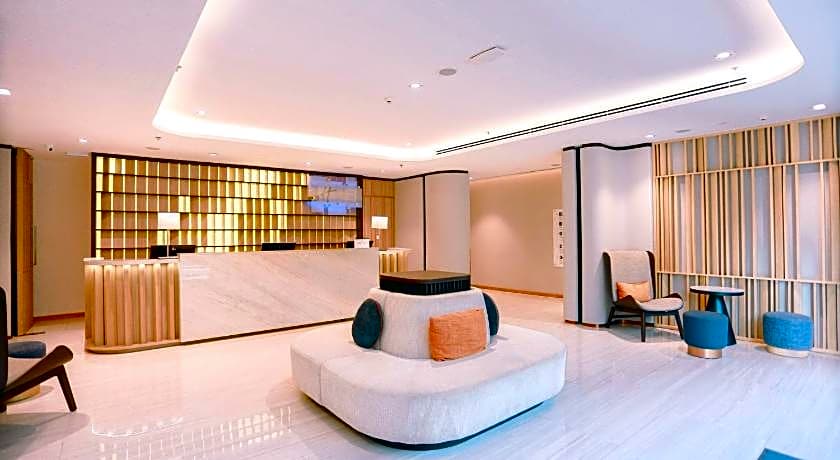Holiday Inn Express And Suites Bangkok Central Pier By IHG