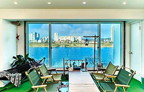 A 바다같은 남한강풍경/ 남한강이 코앞에/캠핑감성 인테리어 /도시뷰 야경(밤바다 느낌)