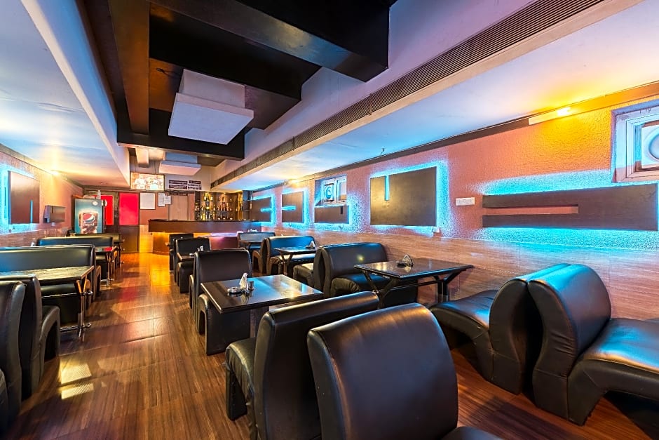 Treebo Trend Ess Grande