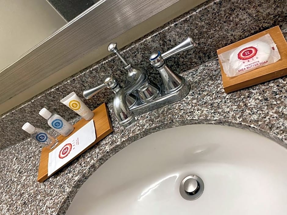 Comfort Inn & Suites New Orleans Airport North