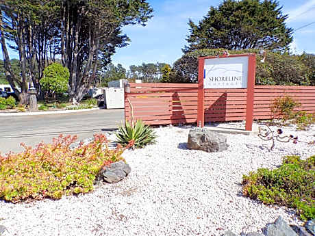 Shoreline Cottages