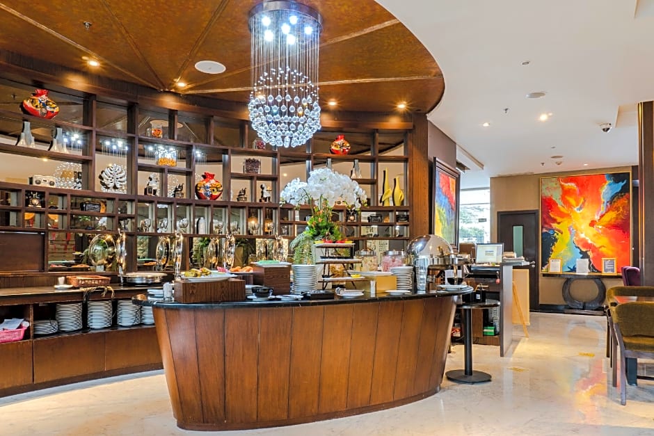 Sotis Hotel Falatehan