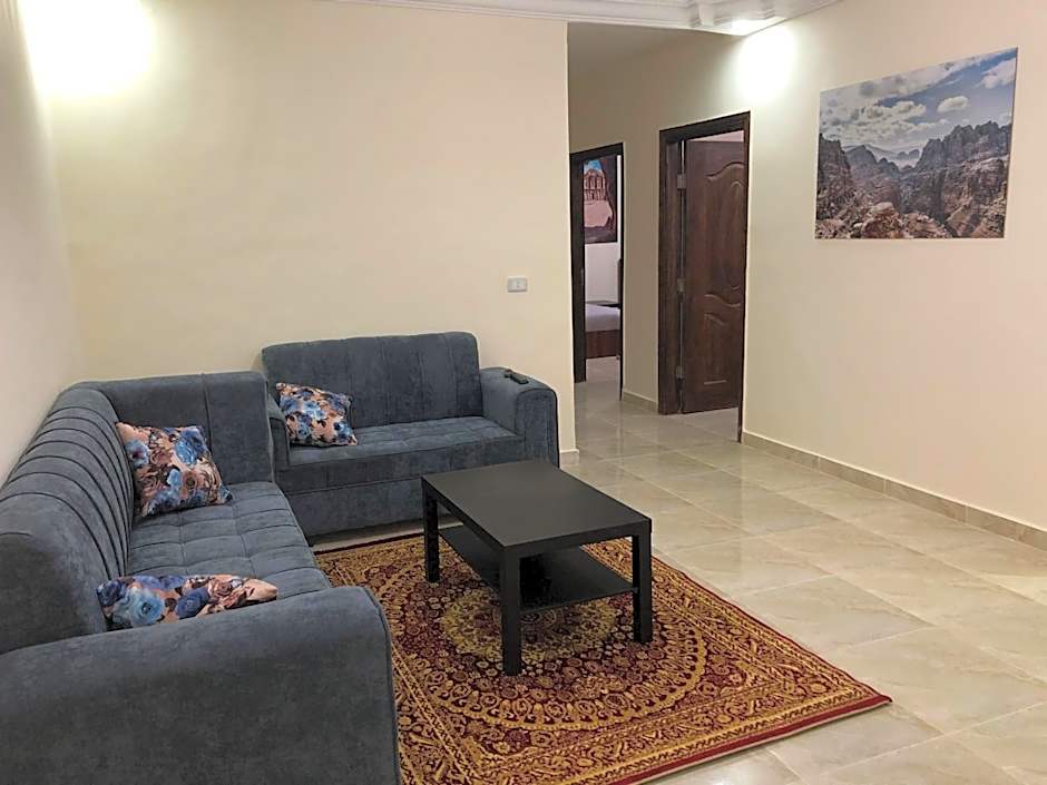 Rakan ApartHotel and Luxury Rooms