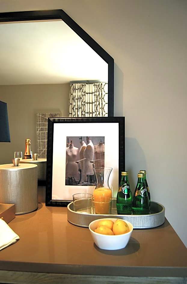 Hollywood Hotel
