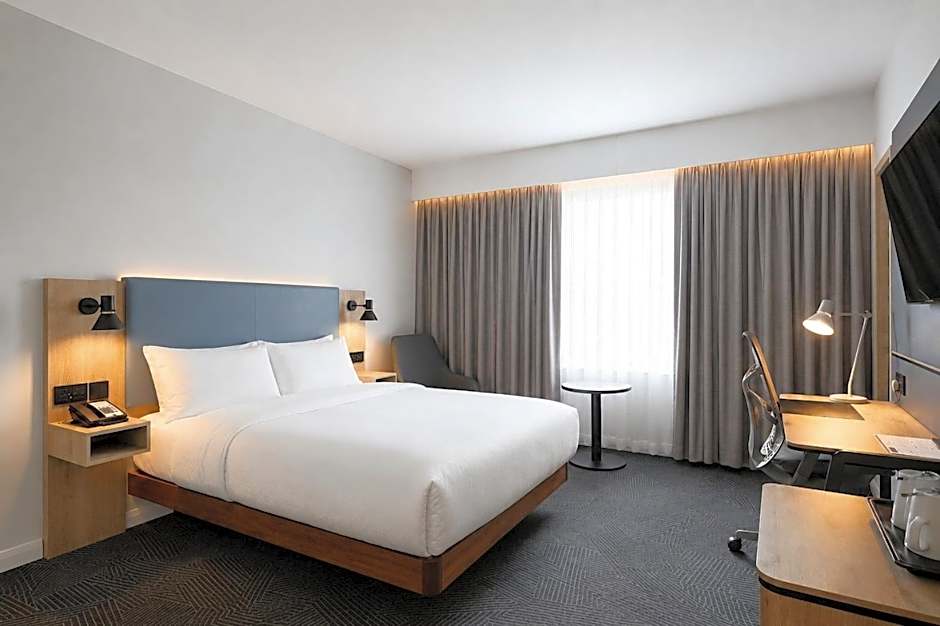 Holiday Inn London Luton North by IHG