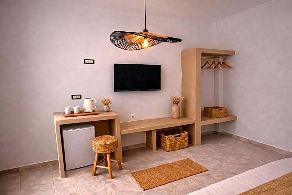 Noème Santorini