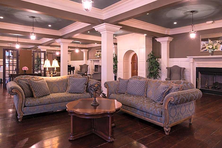 Niagara Crossing Hotel & SPA