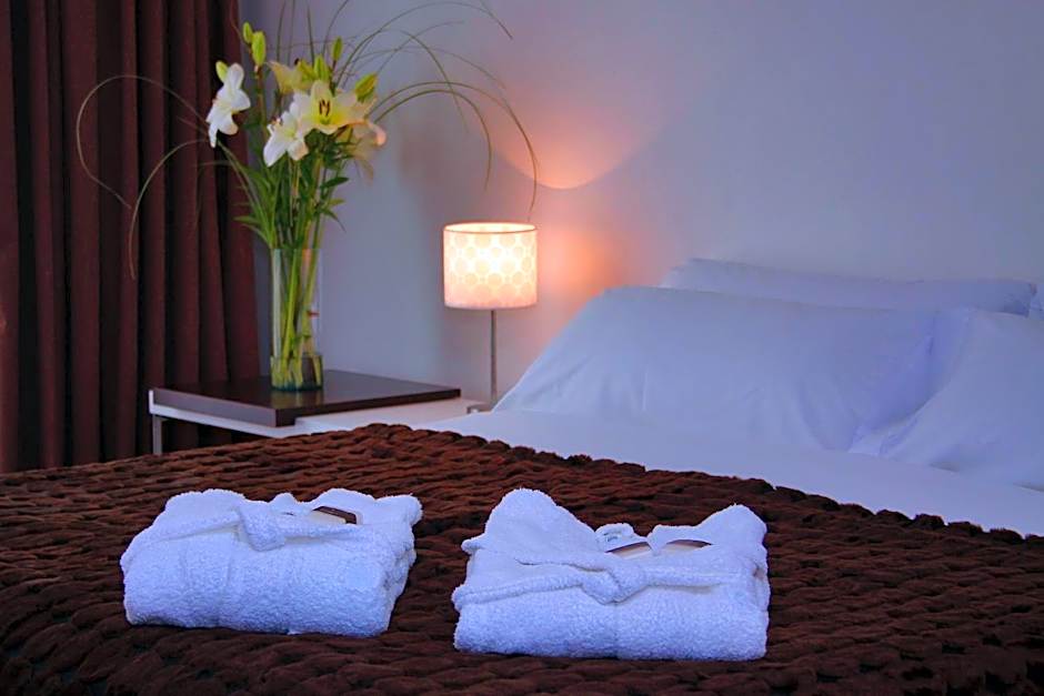 San Isidro Plaza Hotel