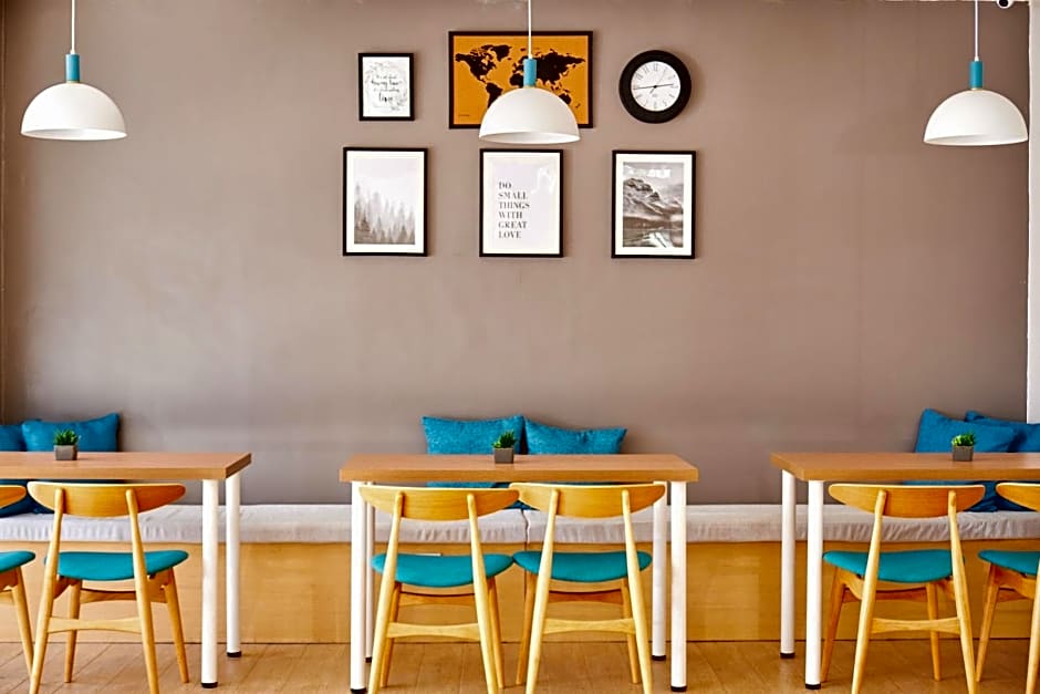 Bridge Hotel Express