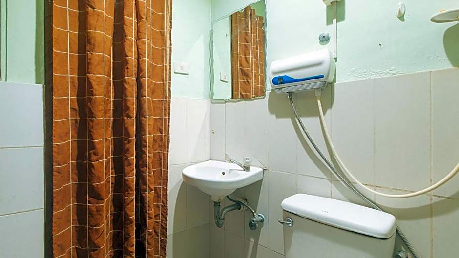 RedDoorz at Maanyag Pension House Mandaue