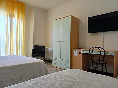 Quadruple Room with Balcony