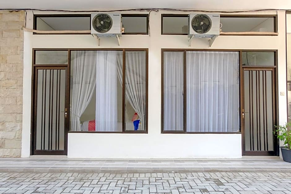 OYO 2798 Semeru Residence Syariah