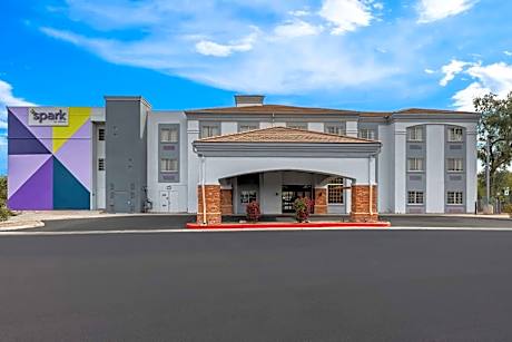 Spark by Hilton Glendale Peoria Phoenix North