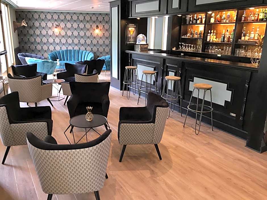 Hotel Le Cardinal Rueil Centre