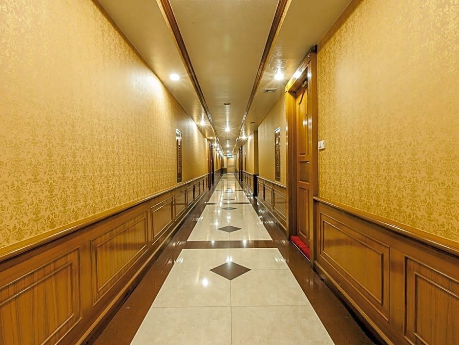 OYO 796 Paradise Sukhumvit Hotel