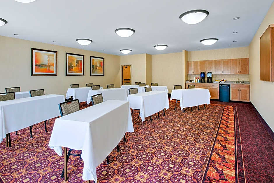 Holiday Inn Express Hotel & Suites Gillette By IHG